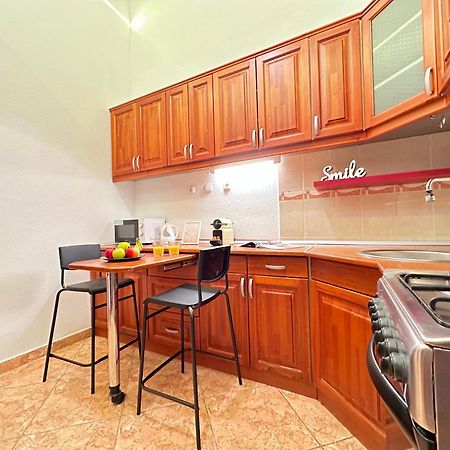 Apartamento Elizabeth'S Treasure Deluxe Budapest Exterior foto